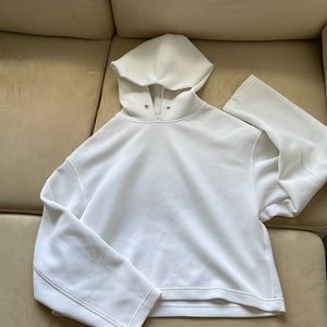 White UniQlo hoodie